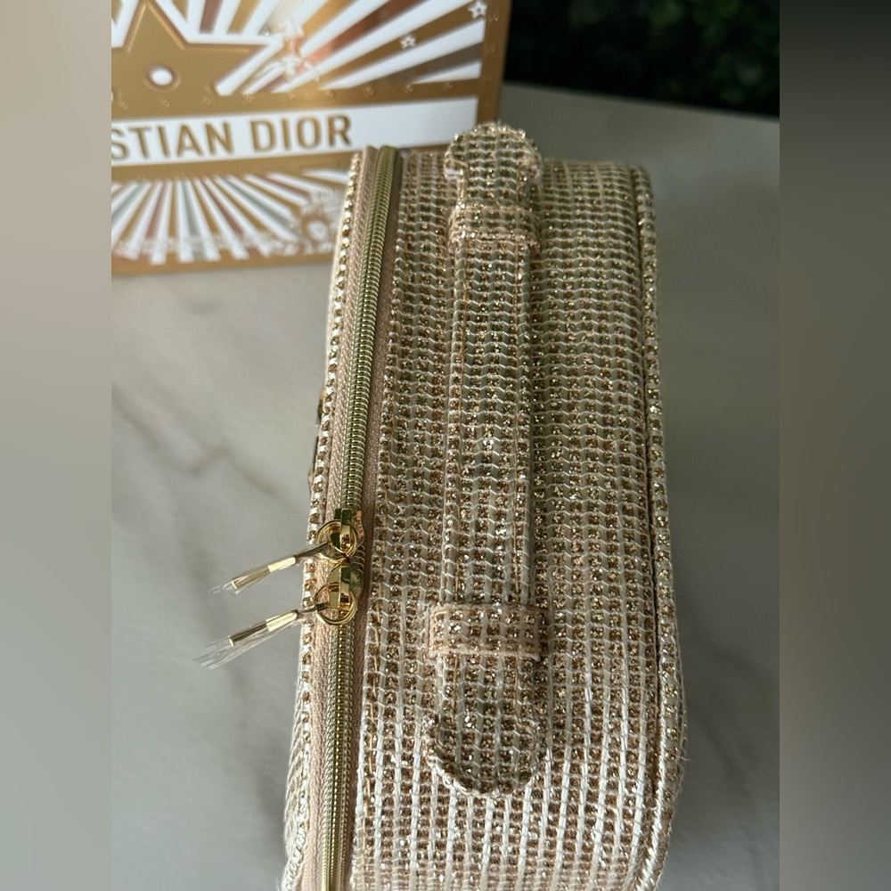 Dior Gold Sparkle Holiday 2025 Cosmetic Bag New - Picture 4 of 9